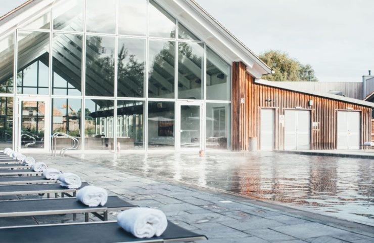Cotswolds Lakehouse, With Hot Tub & Spa Access, Lower Mill Estate Somerford Keynes Luaran gambar